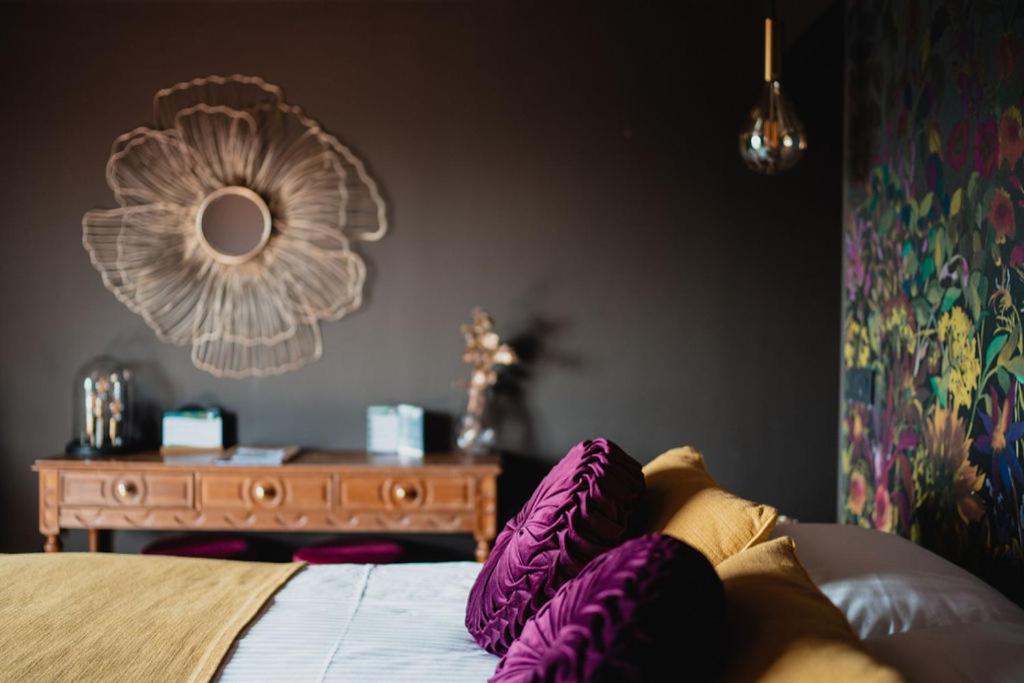 Les 7 Meuses - Restaurant & Hebergements Hoteliers - Insolites - Wellness - Gites Profondeville Ngoại thất bức ảnh